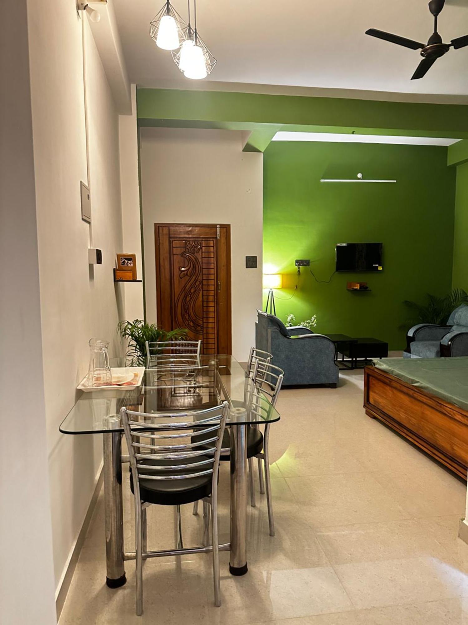 Kuhipaat Homestay Guwahati Luaran gambar