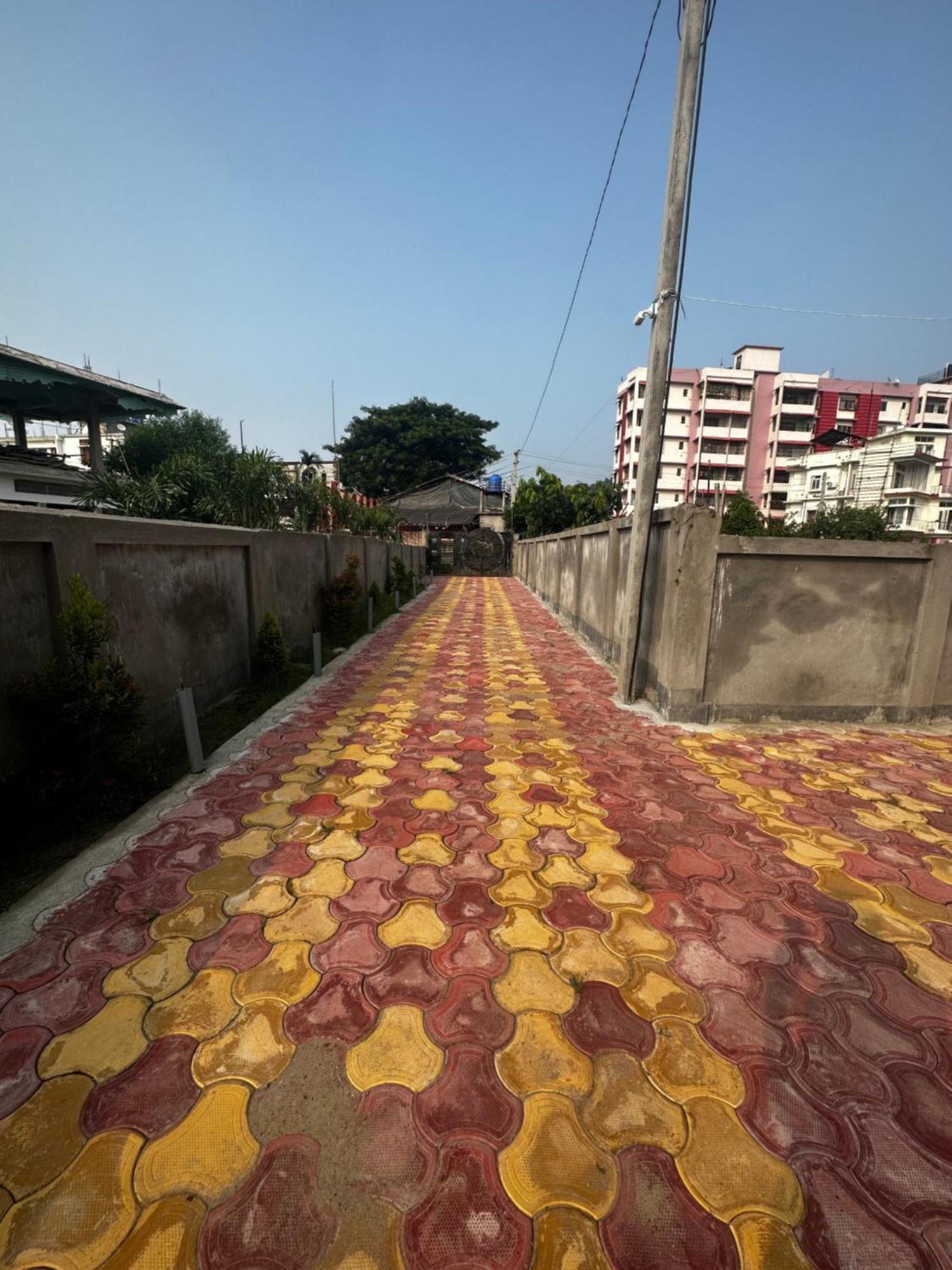 Kuhipaat Homestay Guwahati Luaran gambar